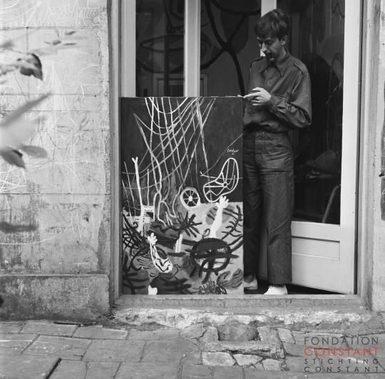 Constant with Verschroeide aarde [III] (1951), photo Violette Cornelisse, 1951