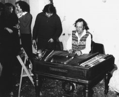 Constant playing cymbalon, 1969