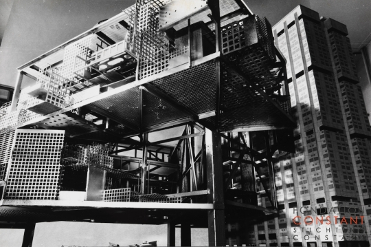 Constant Nieuwenhuys-Fragment van een sector, 1969-17