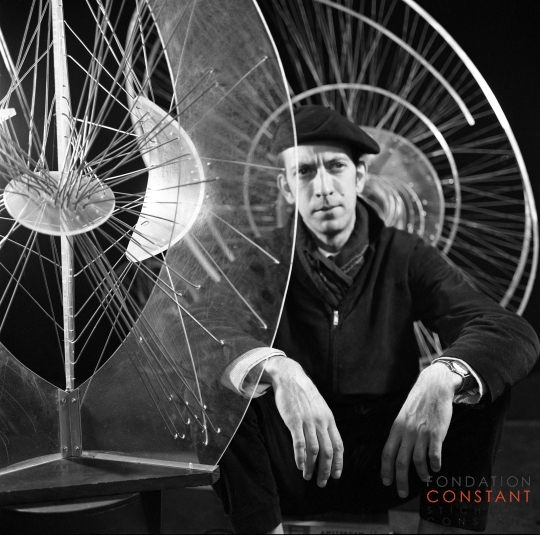 Constant in front of constructions, 1957-photo Jan Versnel Constant in front of constructions, 1957-photo Jan Versnel