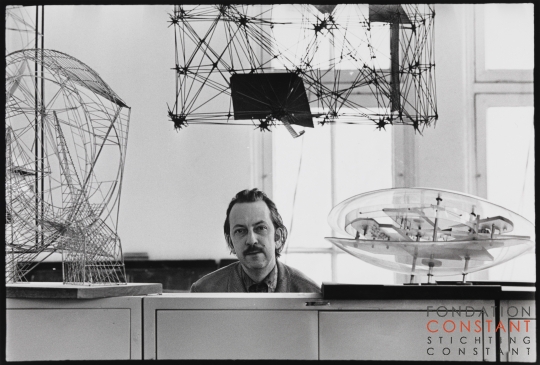 Constant Nieuwenhuys with some constructions at Wittenburg, ca 1968 Constant Nieuwenhuys with some constructions at Wittenburg, ca 1968