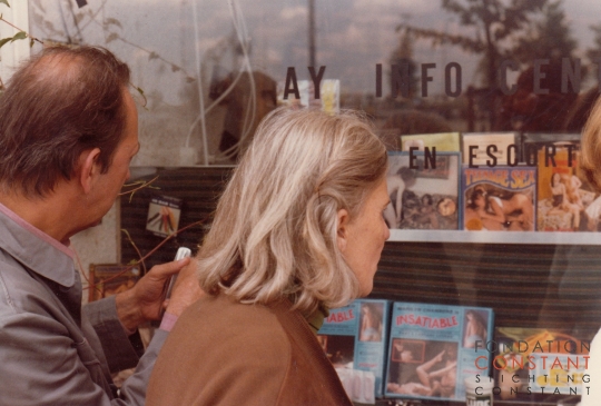 Constant and Adèle look at a window display Constant and Adèle look at a window display