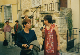 Eva and Martha at the Rétrospective exhibition