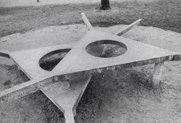 Constant Nieuwenhuys-Speelplastiek "De Spin", 1955